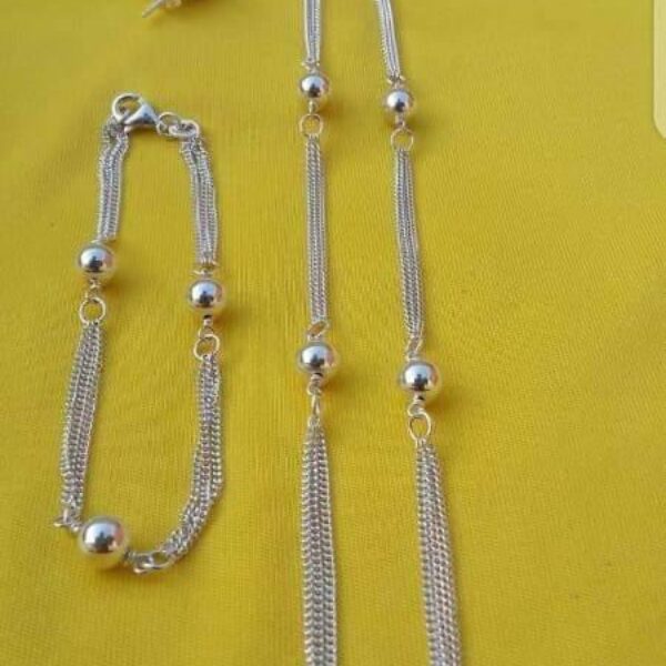 Conjunto fio triplo